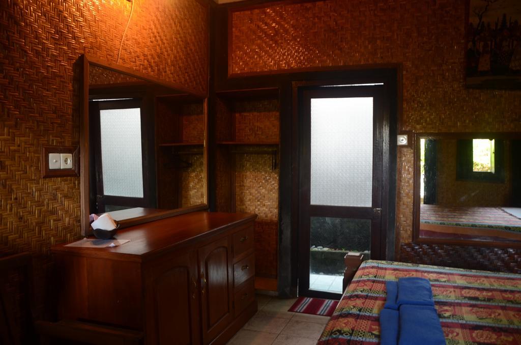 Padangbai Beach Homestay Экстерьер фото