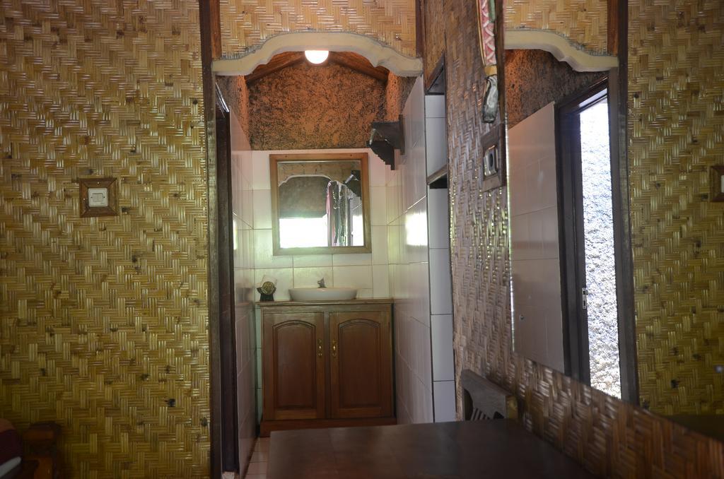 Padangbai Beach Homestay Экстерьер фото