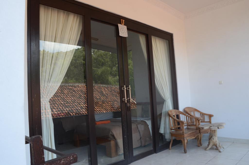 Padangbai Beach Homestay Экстерьер фото